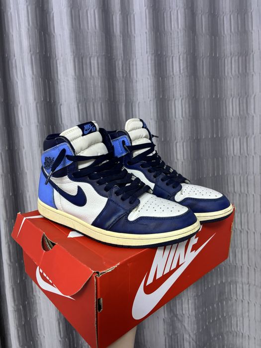 Adidasi jordan 1 obsidian