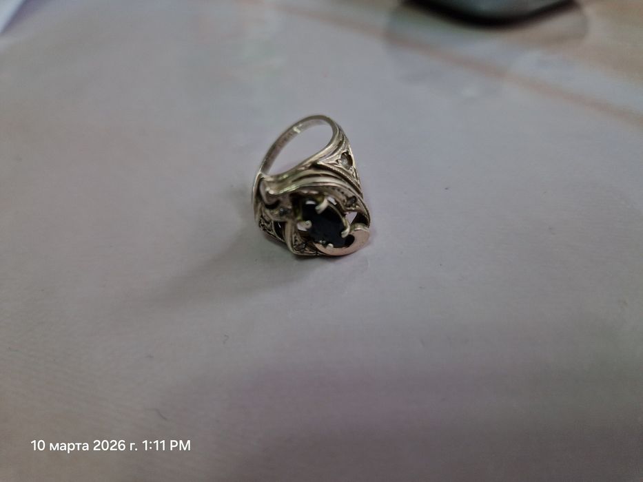 Продается серебряный  набор с пробой 925