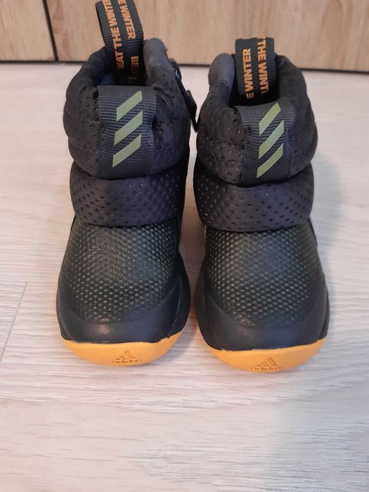 Ghete ADIDAS inblanite copii marimea 21