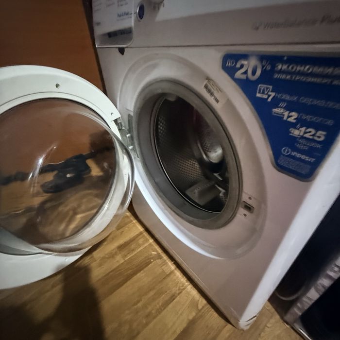 Отдам стиральную машинку