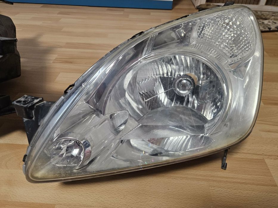 Фарове Хонда ЦРВ 2
