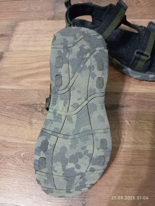 Сандалии на мальчика