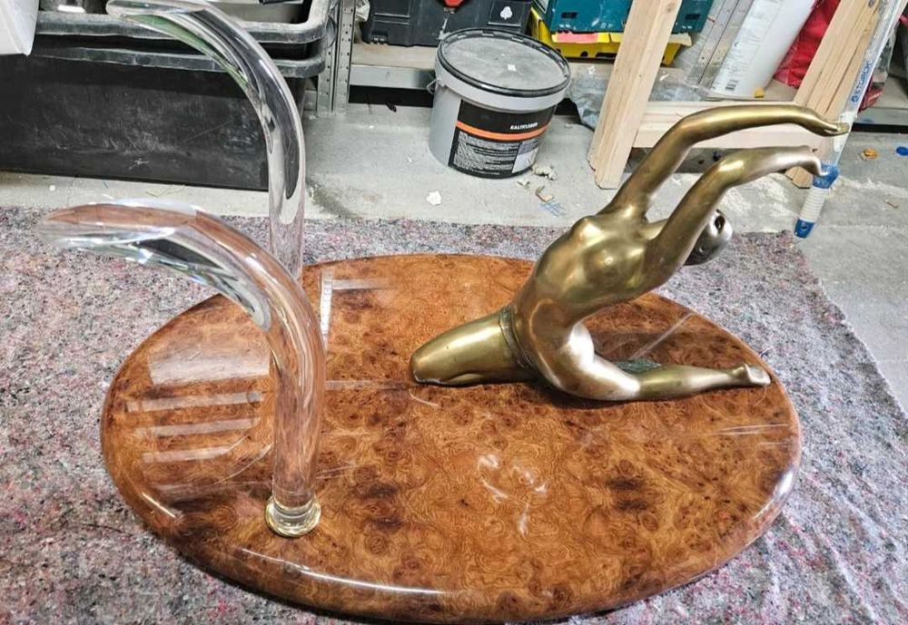 Дизайнерска маса