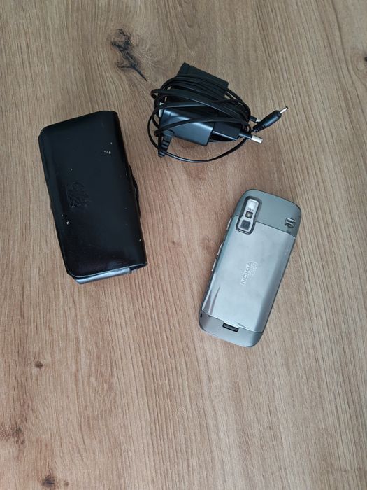 Nokia E 75 pentru colecționari