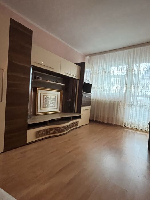 Apartament 2 camere Moinesti (ultracentral)-proprietar