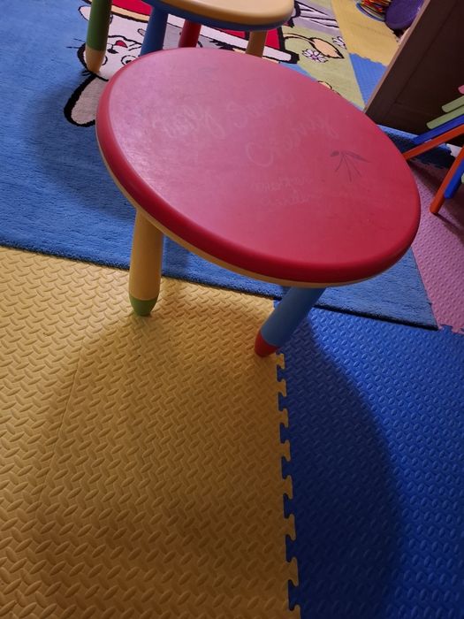 Продам детские столики