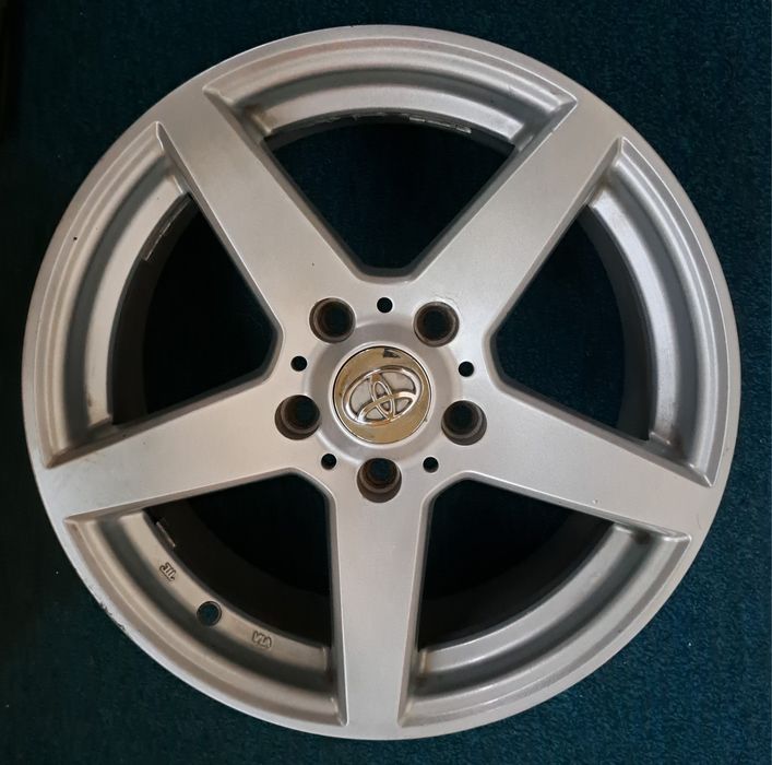 Диски Toyota  R16 5х114.3
