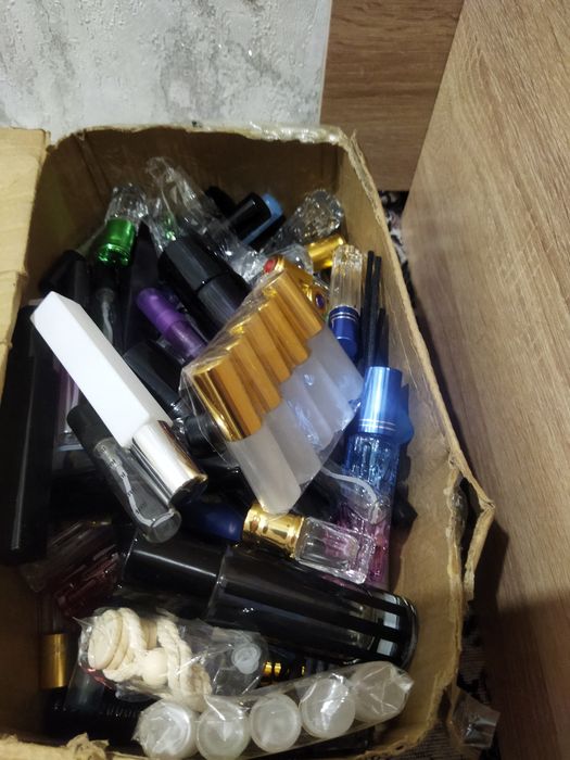 Продам Графины вместе с Парфюмами