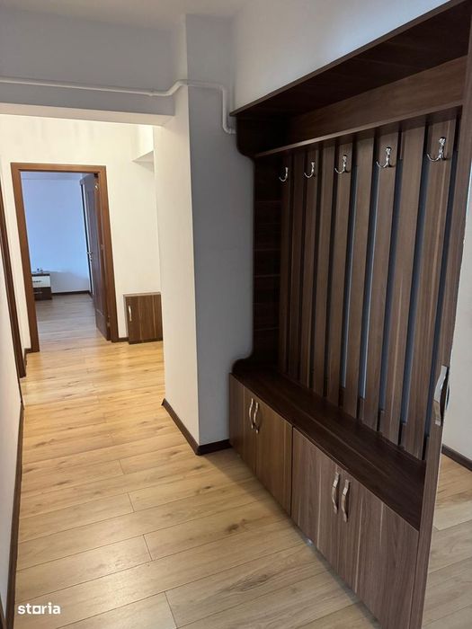 Apartament cu 2 camere de închiriat Piata Simian