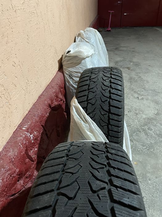 ШИны зимние R20