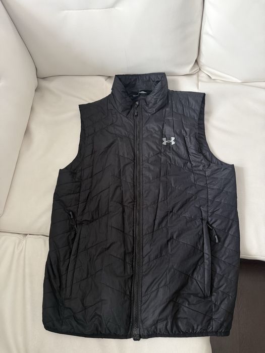 Vesta si hanorac under armour