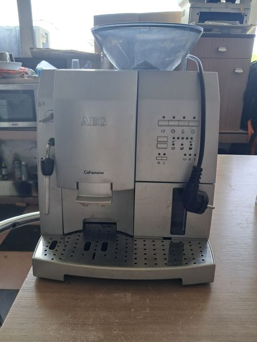 кафеавтомат AEG CaFamosa