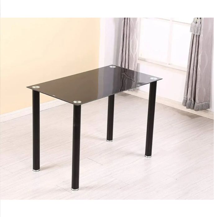 Комплект: стъклена маса + 4 стола