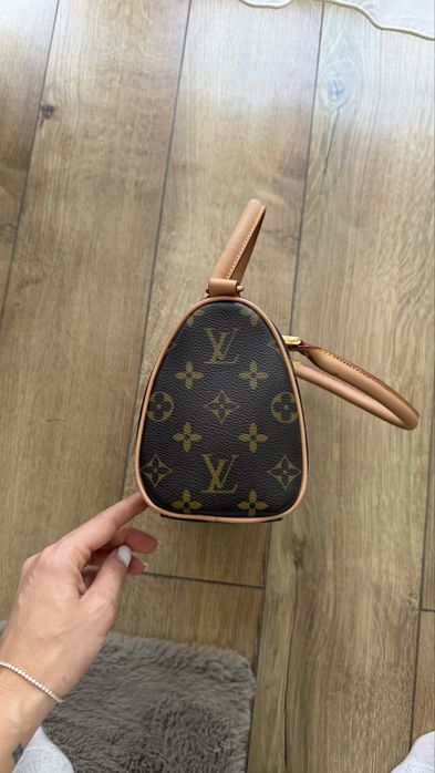 Geanta Louis vuitton Foarte frumoasa
