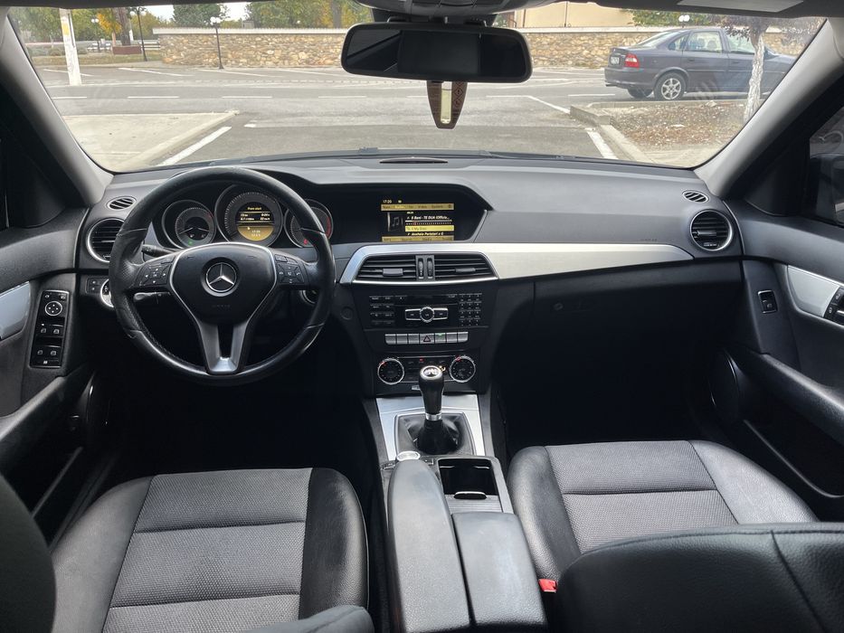 Mercedes C220 an 2012 avangarde eur 5