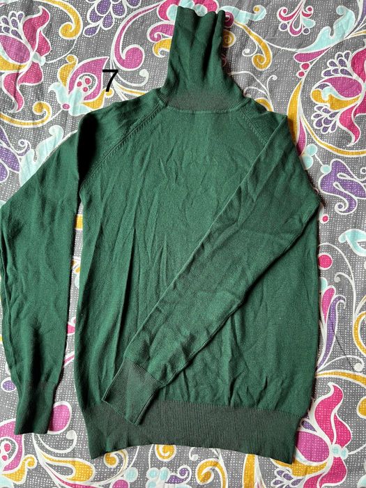 Нови с етикет. Блузи с висока яка, различни цветове, размер S-L.