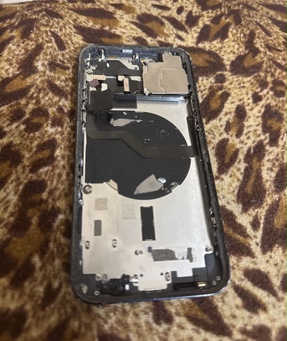 Vand carcasa iphone 12