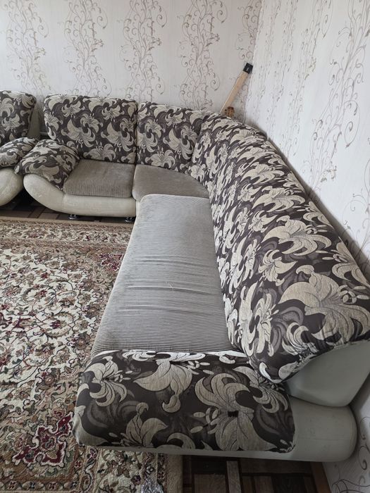 Угловой диван с креслом