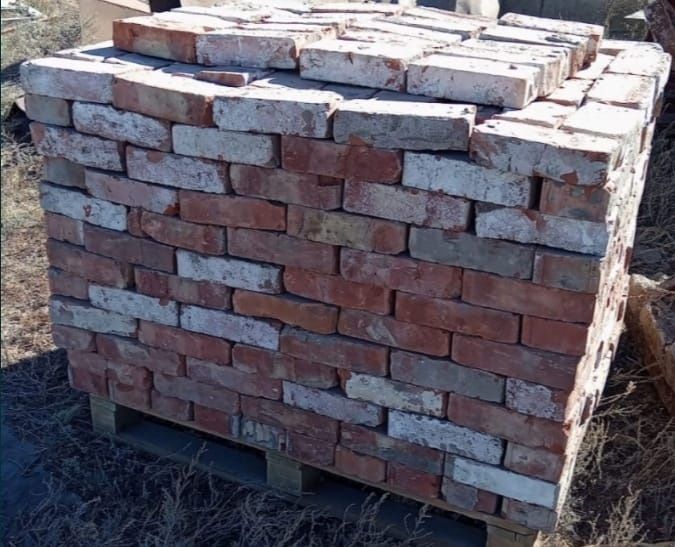 Красни кирпич продам