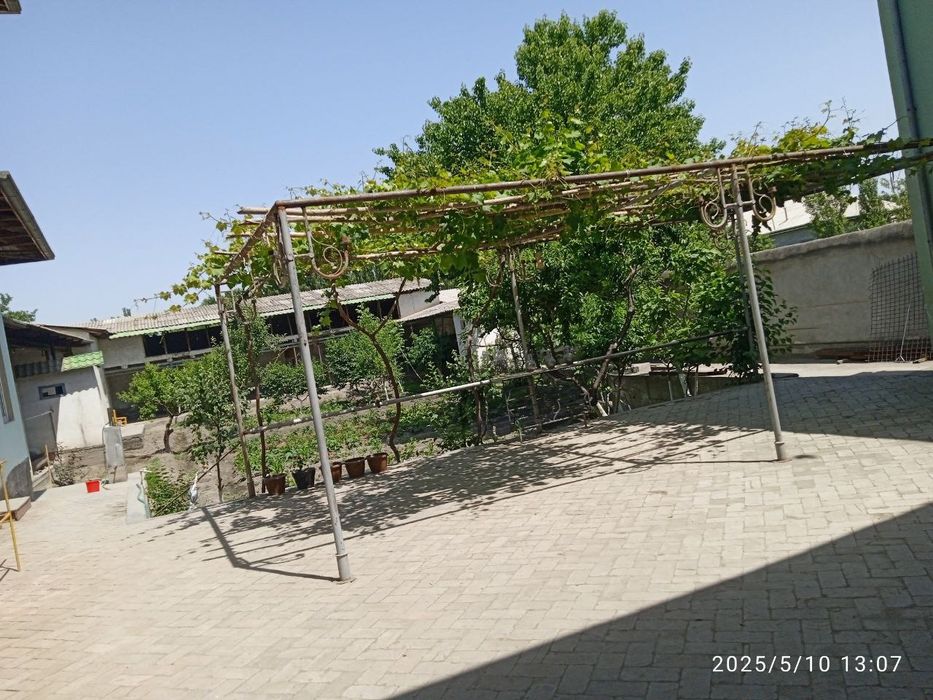 Уй жой сотилади 2 этажли