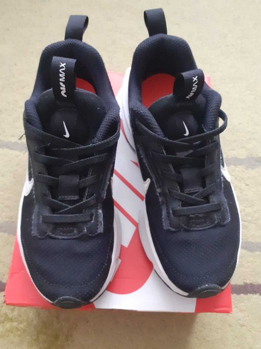 Nike Court Vision Low White and Orange 44.5, Air Max Intrlk Lite 33