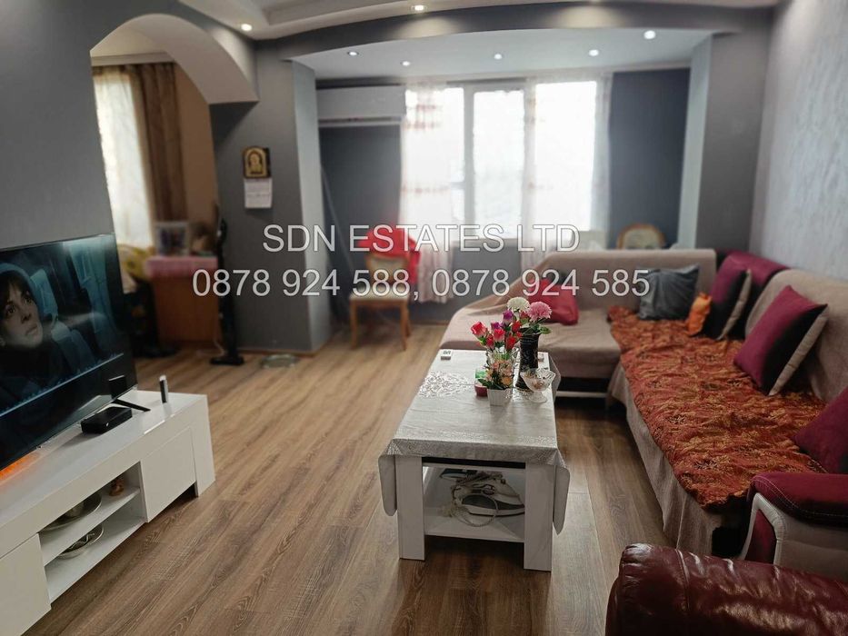 Продава се Етаж от къща в Казанлък - 180 кв.м за 1167 €/кв.м - Снимка #2