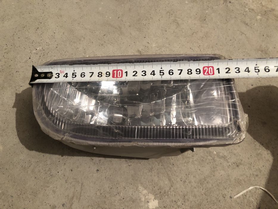 Противотуманные фары (противотуманки) универсальные