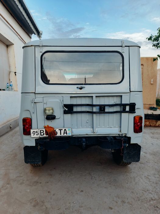 Uaz        31519