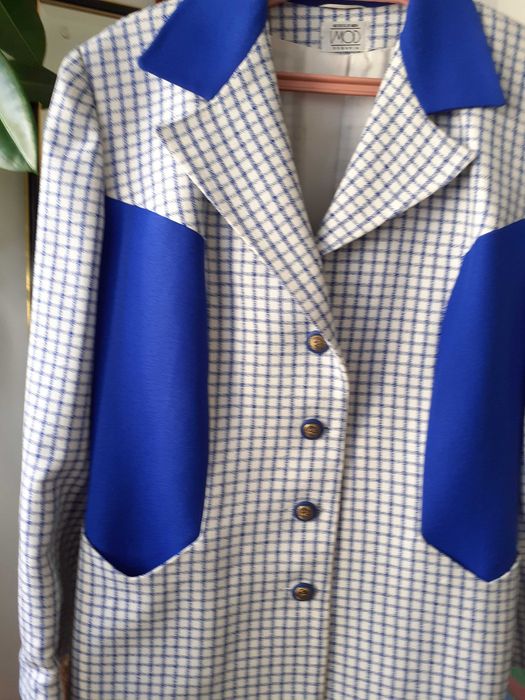 Compleu damă  nou, 44-46,material natural ,culori armonioase