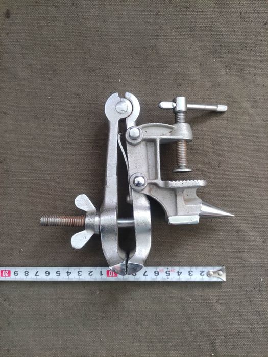 Продавам Малко менгеме с наковалня