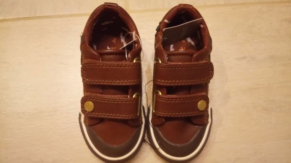 Next N20. 5 (C4) & Primark N23 (C6) детски обувки