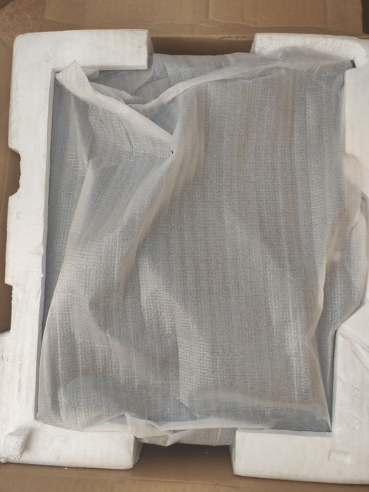 Продам мониторы новые в упаковке