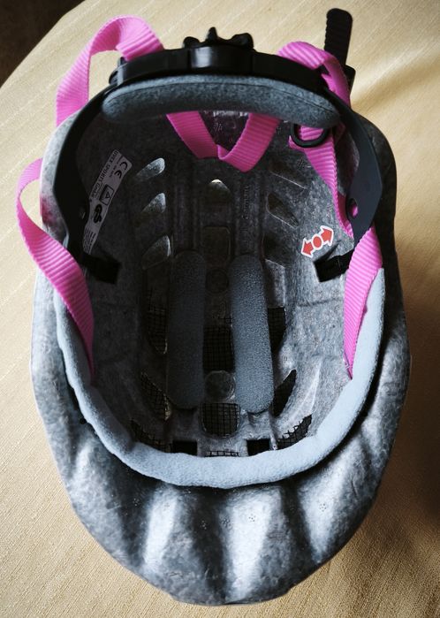 Детска момичешка каска Uvex Kid 1