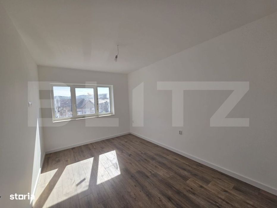 Apartament cu 3 camere, 60 mp, parcare, zona Porii
