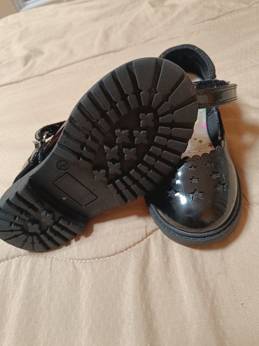 Обувки за момиче