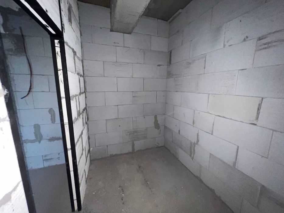 Срочно продаю квартиру в Новостройке 1/7/9