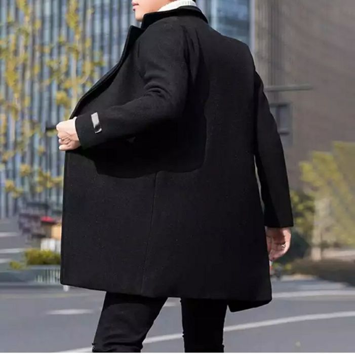 Erkaklar uchun palto. Plash