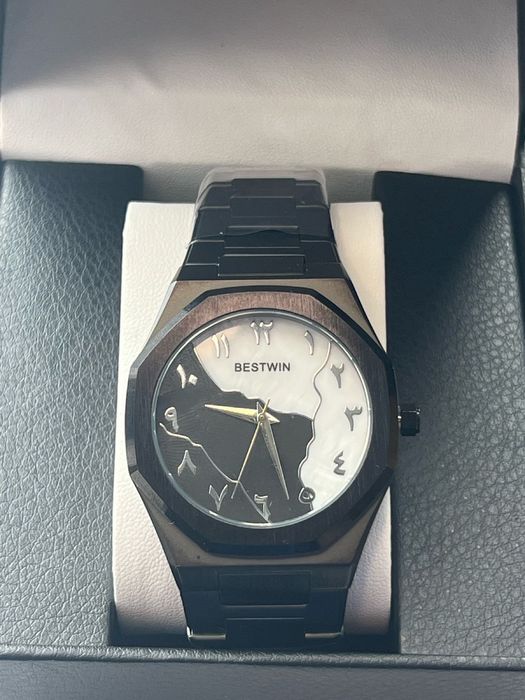 Часы l rabic watch