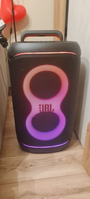 Бартер Jbl Partybox  520 на батерия караоке колона