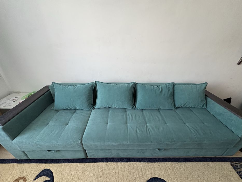 Продам диван состояние нового