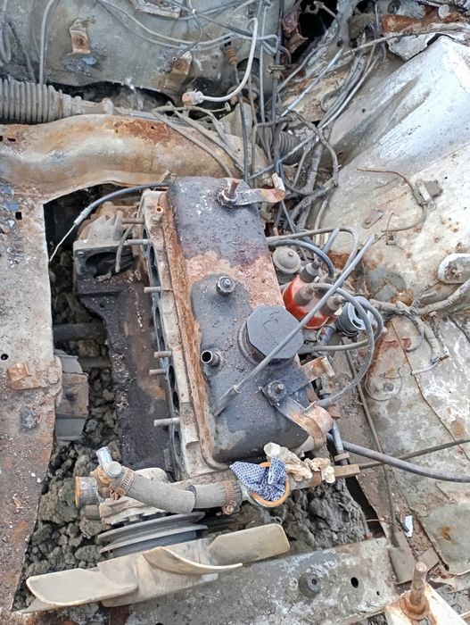 Dacia 1400 motor cutie in stare de funcționare se vinde întreaga sau separat.0766264645