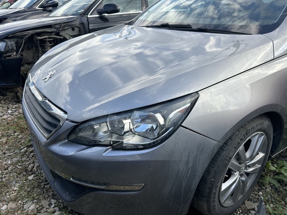 Bară față completa Peugeot 308 din anul  2015