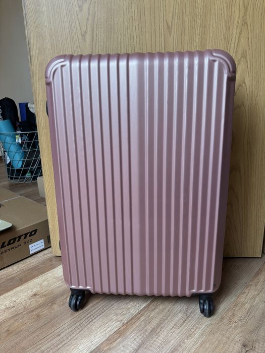 Голям куфар за чекиран багаж, розов, ползван веднъж