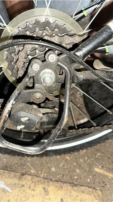 Bicicleta pentru copii, 9-14 ani perfect functionala, pozele sunt de atentie!