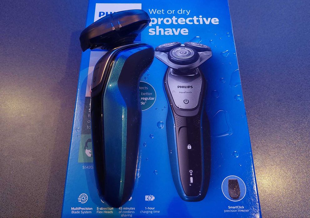 Aparat de barbierit Philips AquaTouch Seria 5000 S542006