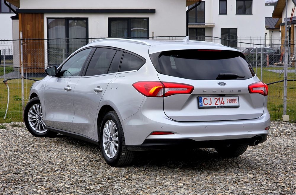 FORD Focus 2020 — imagine 5