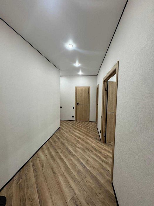 Продам 3-х комнатную квартиру в центре города