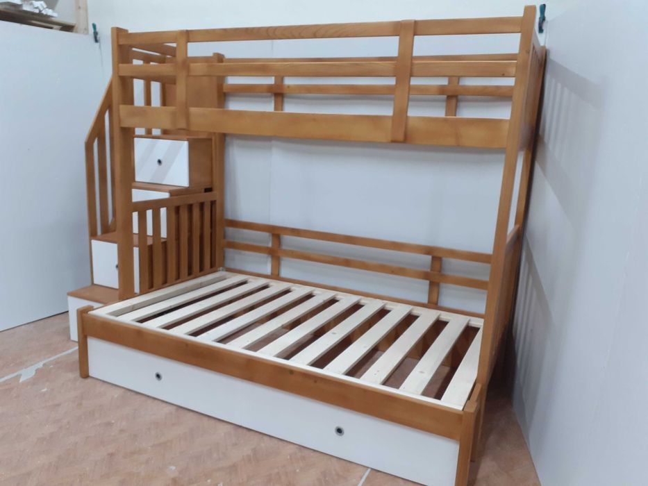 TRANSPORT GRATUIT.Pat etajat din lemn masiv cod 3516