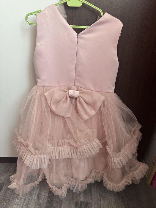 Детски рокли за поводи