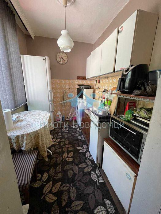 Продава се Къща в Шумен, Добруджански - 216 кв.м за 673 €/кв.м - Снимка #2